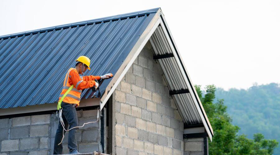 Expert Emergency Roof Repairs services in Irving, NY